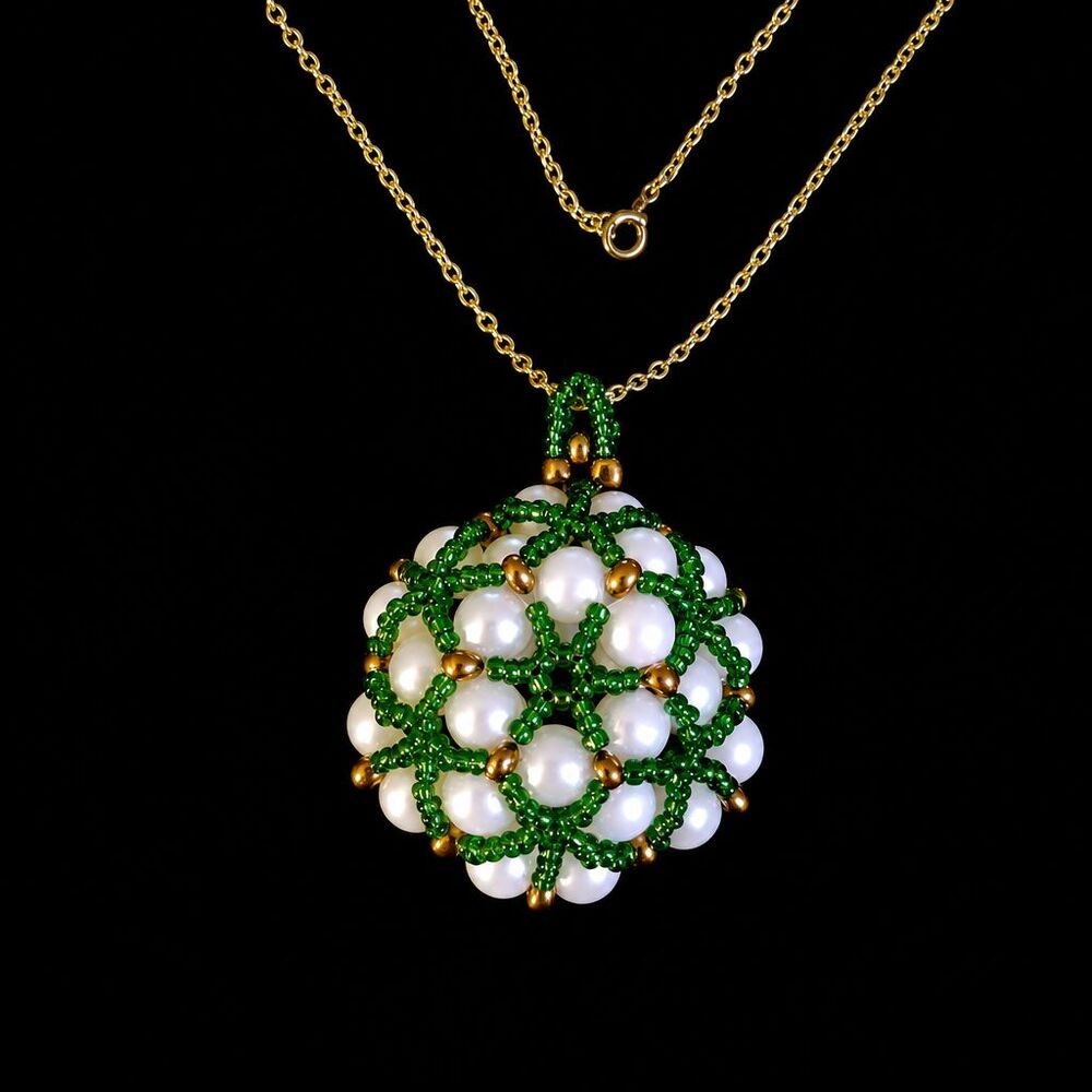 Vintage Style Handmade Green White Gold Beaded Pendant 21" Cable Chain Necklace